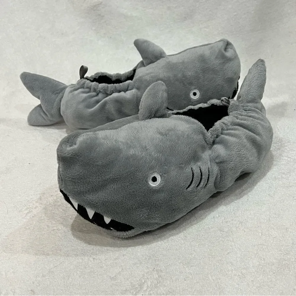 Old Navy Shark Slippers XL 3-4
